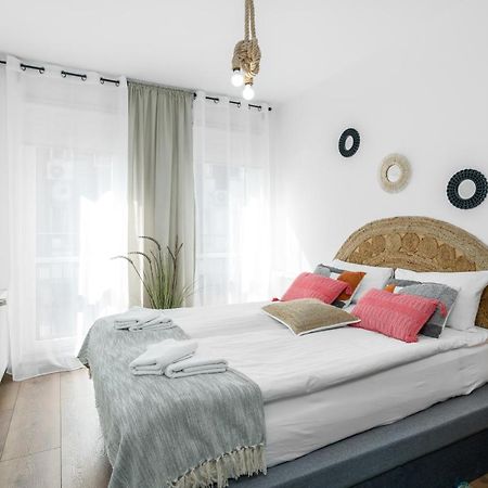 Sleepway Apartments - Boho Dream Poznań Esterno foto